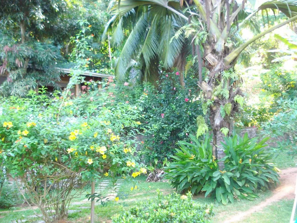 Cote Sud - Unique Villa & Bungalows Intendance Road Seychellen