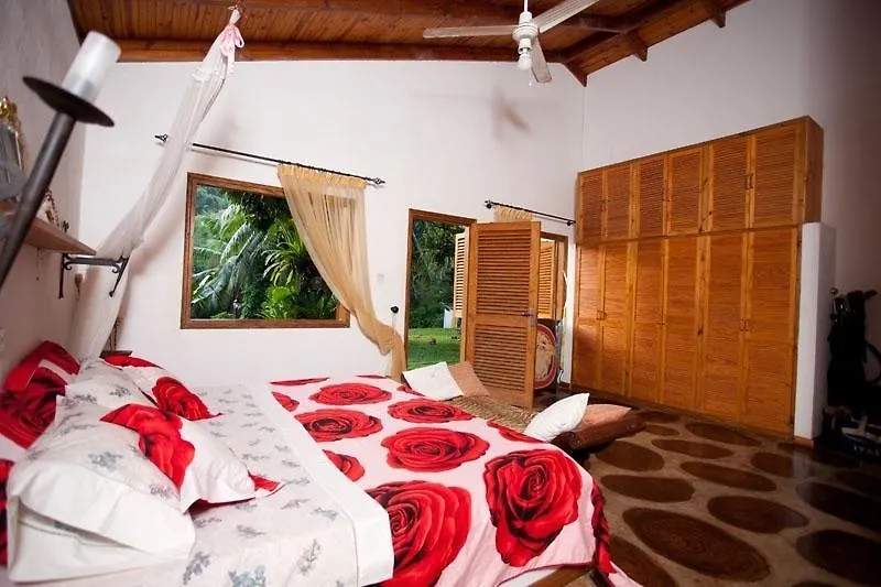 Cote Sud - Unique Villa & Bungalows Intendance Road Seychellen