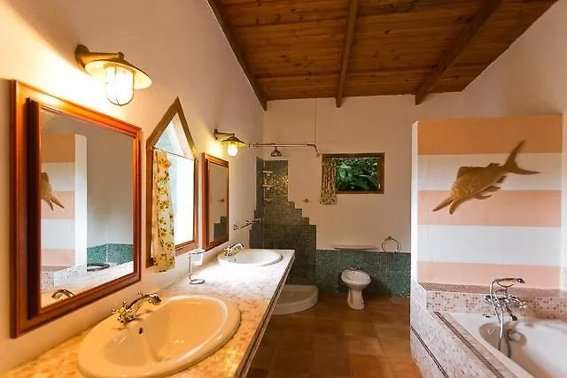 Cote Sud - Unique Villa & Bungalows Intendance Road Seychellen